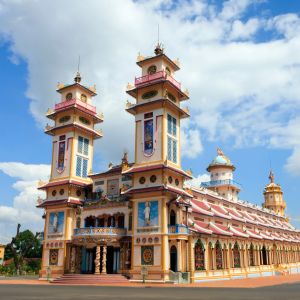 Cao Dai Temple