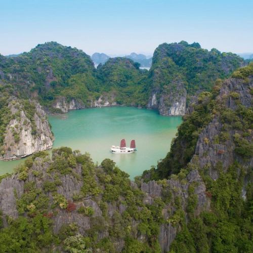 Bai Tu Long Bay Private Cruises 4 days 3 nights