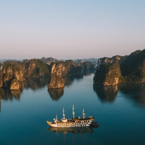 Bai Tu Long Bay Luxury Cruise 3 Days 2 Nights