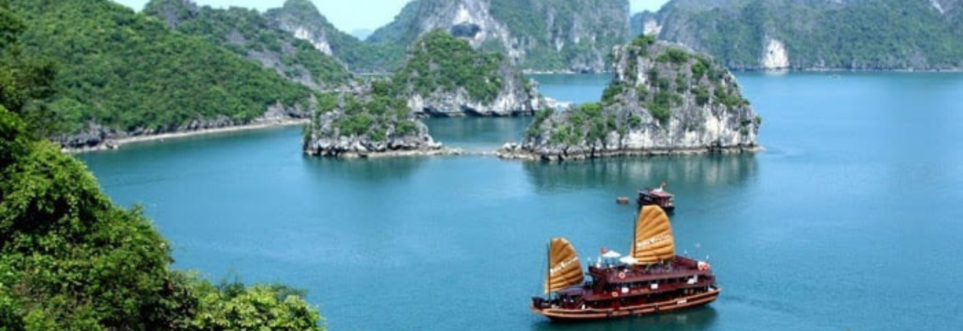 Bai Tu Long Bay Luxury Cruise 3 Days 2 Nights