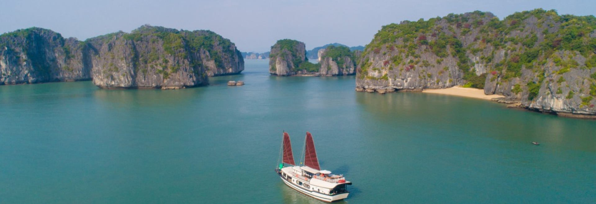 Bai Tu Long Bay Private Cruises 4 days 3 nights